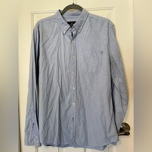 American Eagle Men’s Longsleeve Blue Button Up